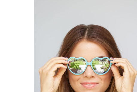 jamberry girl with sunglasses